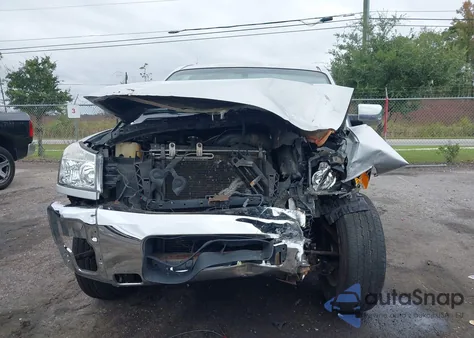 2004 Nissan Titan Se z USA, uszkodzony, nr VIN 1N6AA07B64N559311